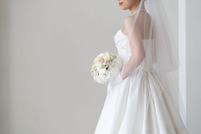 サムシングフォーとは 結婚式 披露宴での上手な取り入れ方を解説 東京の結婚式 結婚式場 ホテル椿山荘東京 公式 サムシングフォーとは 結婚式 披露宴での上手な取り入れ方を解説 東京の結婚式 結婚式場 ホテル椿山荘東京 公式