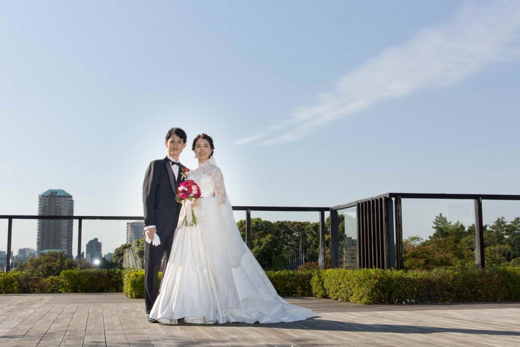 アットホームウエディング 親しい方々に祝福いただき叶った結婚式 挙式のあとは二人だけで記念の食事を 東京の結婚式 結婚式場 ホテル椿山荘東京 公式