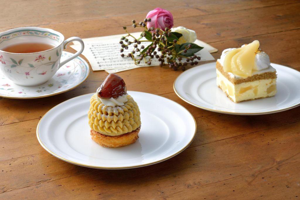 洋梨とアールグレイのケーキ 和栗モンブラン 東京のホテルならホテル椿山荘東京 公式サイト