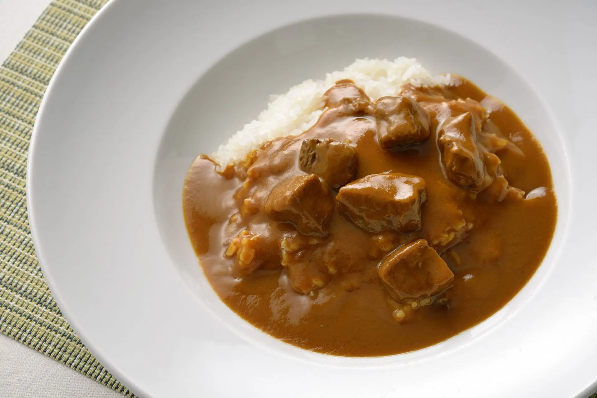 ザ・ビストロ特製カレーライス | 東京のホテルならホテル椿山荘東京  