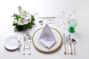 Web対応可 テーブルマナー講習プラン 実践ランチ付 東京のホテルならホテル椿山荘東京 公式サイト