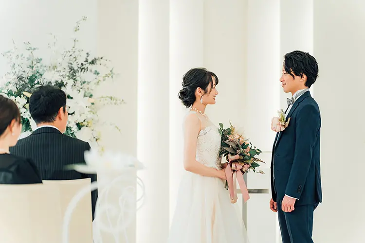 結婚式場の予約はいつからすればいいの？予約前の準備や注意点を解説